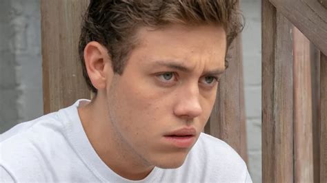 ethan cutkosky die|Why Shameless Ethan Cutkosky Feels Carls Story。